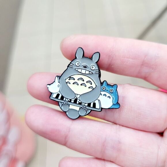 2/$20 Brand New My Neighbor Totoro Pin Brooch #5 - Picture 1 of 3